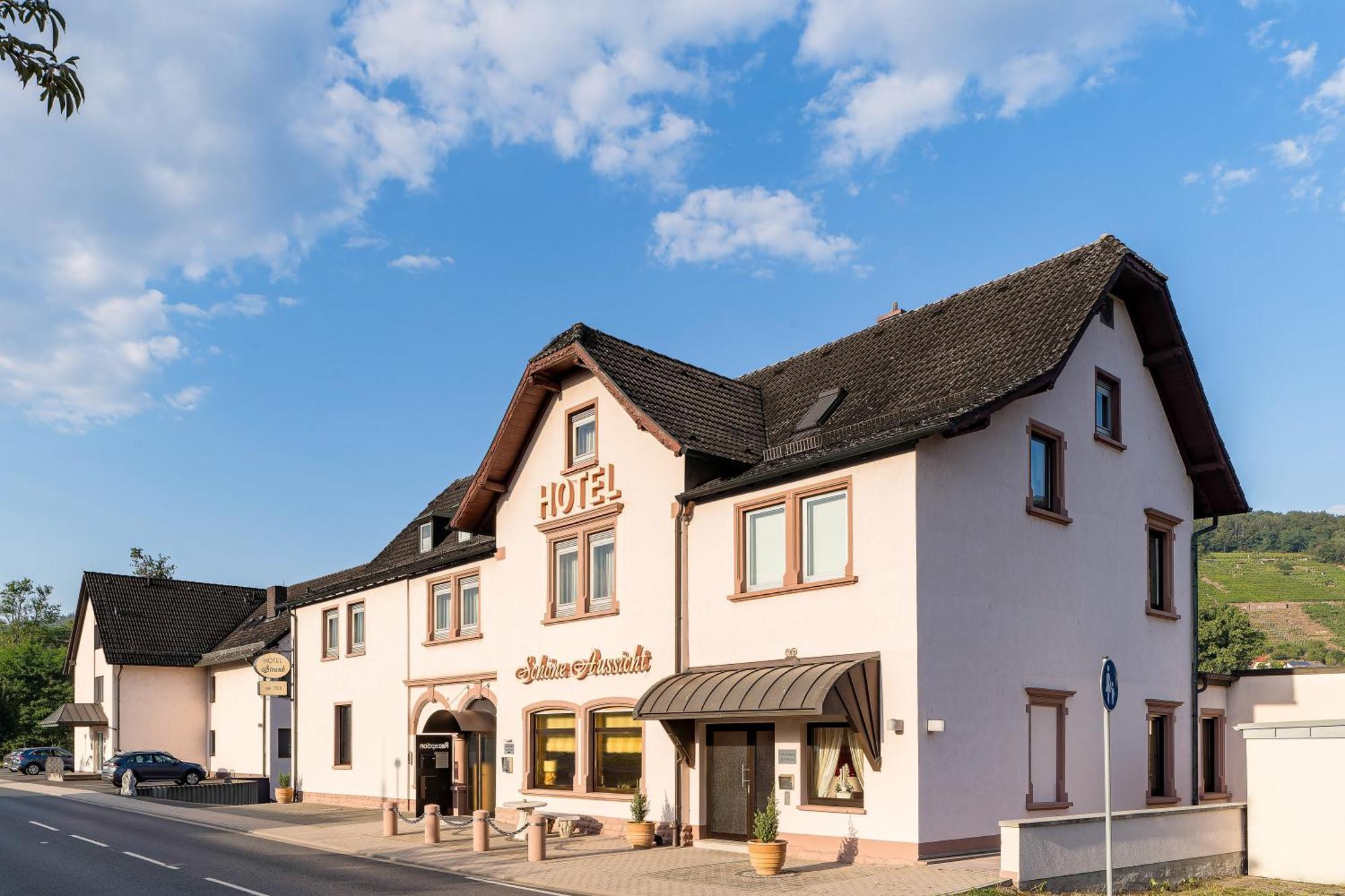 Hotel Straubs Schoene Aussicht Клингенберг-ам-Майн Экстерьер фото